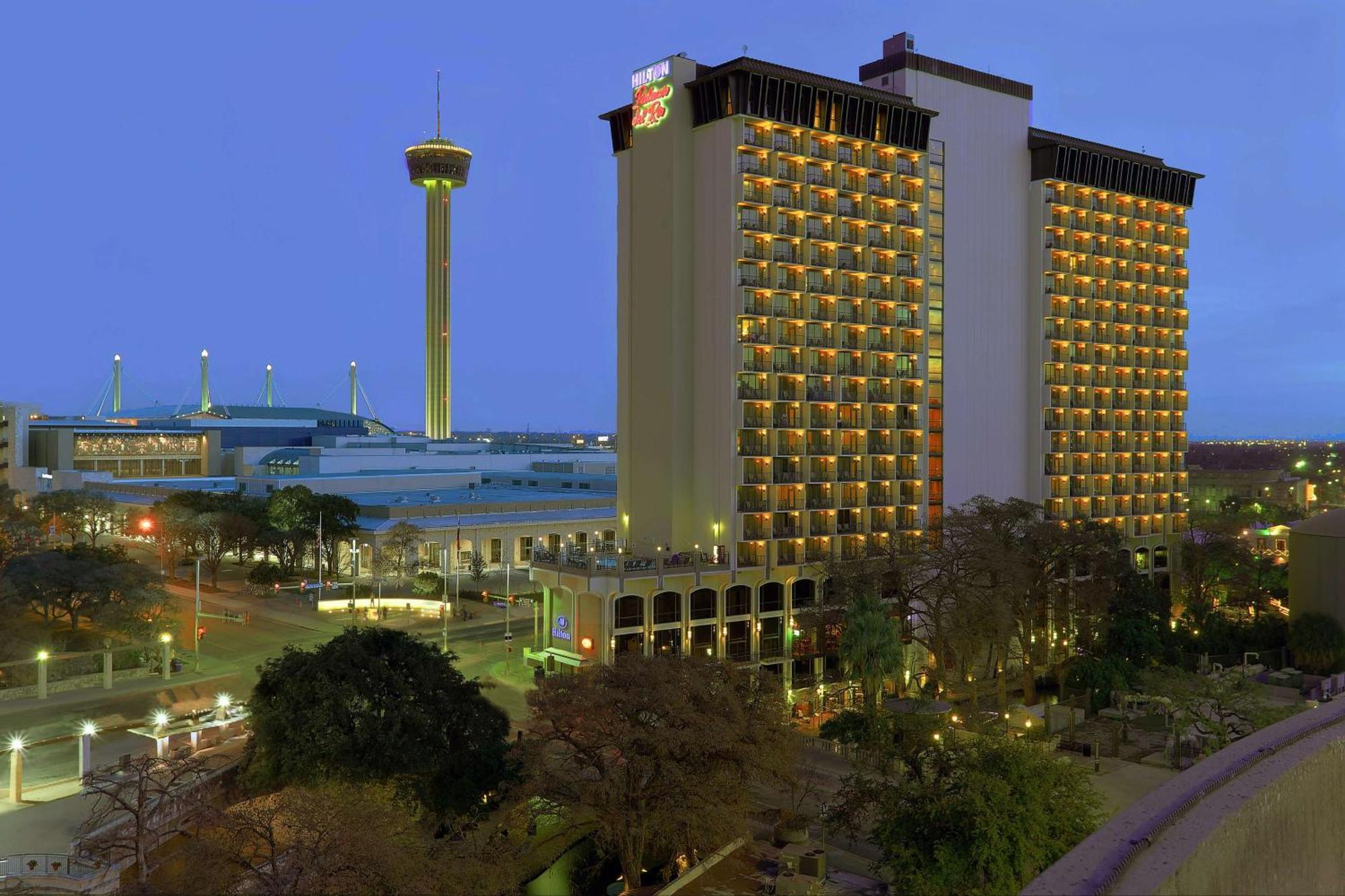 Hilton Palacio Del Rio Hotel San Antonio Exterior photo