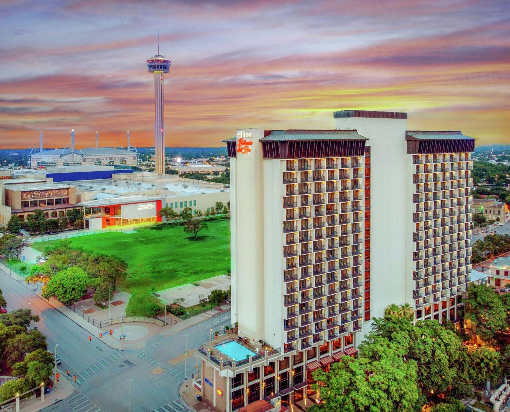 Hilton Palacio Del Rio Hotel San Antonio Exterior photo